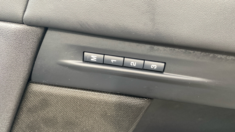 Land Rover Range Rover Evoque 2.0 D200 Dynamic HSE 5dr Auto Diesel Hatchback